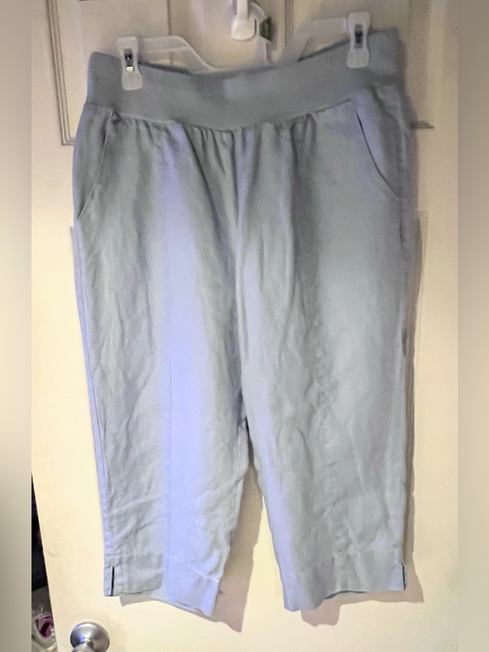 🌞 Bundle 3/$12 Ruby Rd. Light Blue Linen Pull-On Capri Pants Size Small